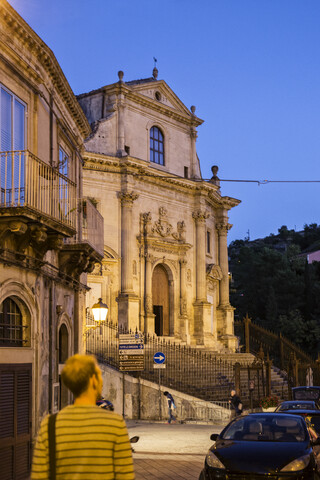 Chiesa delle Santissime Anime del Purgatorio bei Nacht, Ragusa, Sizilien, Italien, lizenzfreies Stockfoto