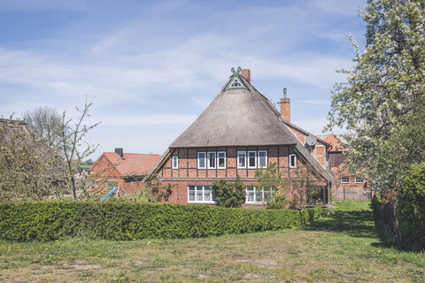 Reetdachhaus, Konau, Niedersachsen, Deutschland, lizenzfreies Stockfoto