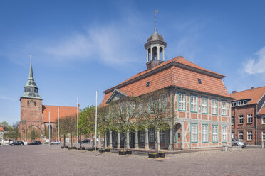 St. Marienkirche und Rathaus, Boizenburg, Mecklenburg-Vorpommern, Deutschland - KEBF01249