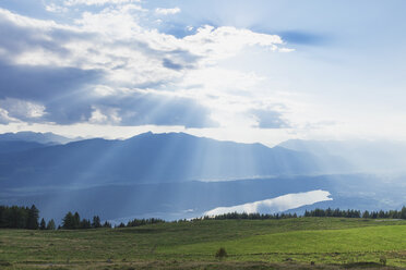 View of Millstatt Lake, Lammersdorf Mountain, Nock Mountains, Carinthia, Austria - GWF06096