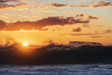 Big Beach bei Sonnenuntergang, Makena Beach State Park, Maui, Hawaii, USA - FOF10846