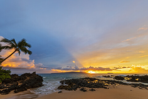 Secret Beach bei Sonnenuntergang, Maui, Hawaii, USA, lizenzfreies Stockfoto