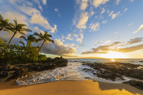 Secret Beach bei Sonnenuntergang, Maui, Hawaii, USA - FOF10866