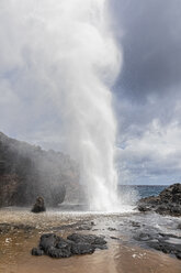 Nakalele Blowhole, West Maui Mountains, Maui, Hawaii, USA - FOF10878