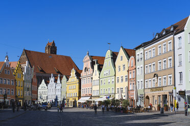 Old town and Church of the Holy Spirit, Landshut, Bavaria, Germany - SIEF08651