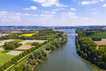 Isar und Stausee Dingolfing, bei Dingolfing, Bayern, Deutschland, Drohnenaufnahme - SIEF08667