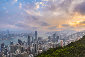 Skyline von Hongkong Central und Victoria Harbour, Hongkong, China - HSIF00662