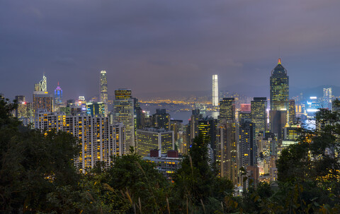 Hong Kong Central skyline and Victoria Harbour at night, Hong Kong, China stock photo