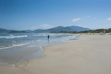 Strand von Campeche, Santa Catarina, Brasilien - RUNF02417