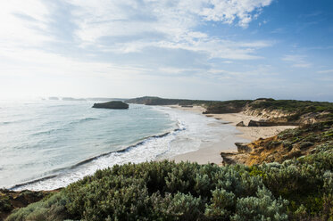 Port Cambell National Park, Great Ocean Road, Victoria, Australia - RUNF02525