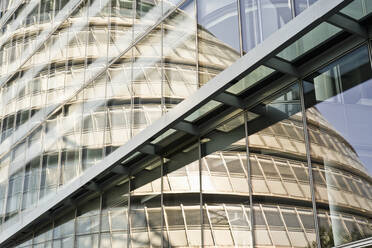 London City Hall Reflection - MINF11264