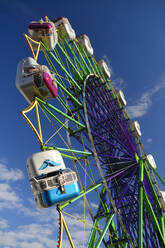 Ferris Wheel ride at amusement park - MINF11939