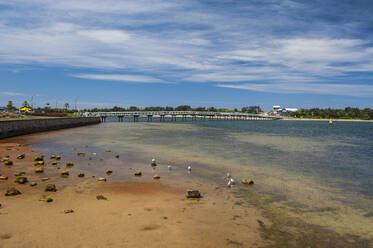 Wasserkanal, Lakes Entrance, Victoria, Australien - RUNF02610