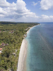 Luftaufnahme von Nusa Penida Strand, Nusa Penida, Bali, Indonesien - KNTF02857