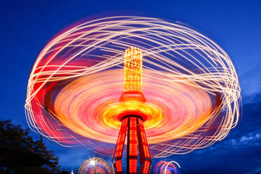 Kettenschaukel auf der Puyallup Fair, Puyallup, Washington, Vereinigte Staaten - MINF12288