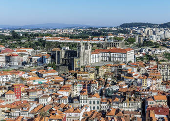 Luftaufnahme des Stadtbilds von Porto, Porto, Portugal - MINF12594