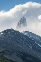 Berg Fitz Roy bei El Chalten, Argentinien, Südamerika - RUNF02741