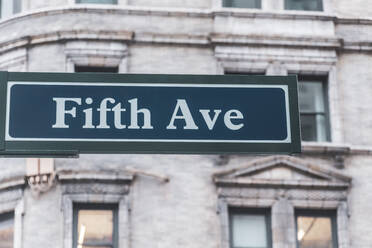Fifth Ave sign, Manhattan, New York City, USA - MMAF00993