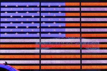Digitale Flagge der Vereinigten Staaten am Times Square, Manhattan, New York City, USA - MMAF01044