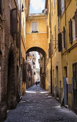 Alley in Rome, Italy - MRF02065