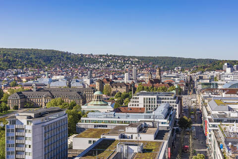 Blick über das Stuttgarter Stadtzentrum mit der Königstraße, Deutschland, lizenzfreies Stockfoto