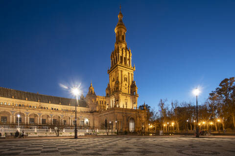 Die Plaza de Espana bei Nacht, Sevilla, Spanien, lizenzfreies Stockfoto