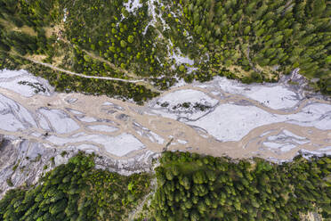 Luftaufnahme über Streimbach, Lechtal, Tirol, Österreich - STSF02042