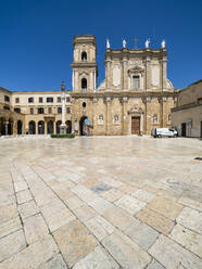 Kathedrale, Museum und Kathedralenplatz, Brindisi, Italien - AMF07135