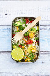 Lunch box with fresh colorful noodle salad - LVF08141