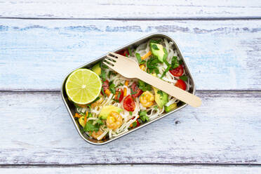 Lunch box with fresh colorful noodle salad - LVF08142