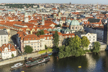 Luftaufnahme des Prager Stadtbildes, Prag, Tschechische Republik - BLEF09356