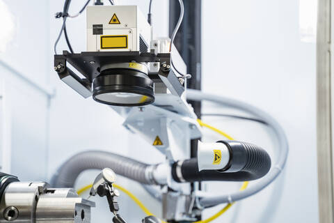 Lasermarkierungssystem in einer modernen Fabrik, Stuttgart, Deutschland, lizenzfreies Stockfoto