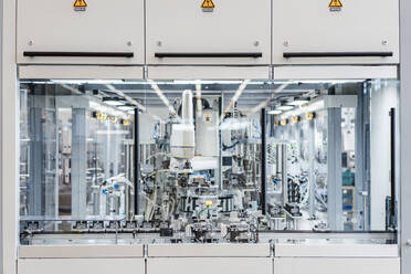 Intricate machinery inside modern factory, Stuttgart, Germany - DIGF07200
