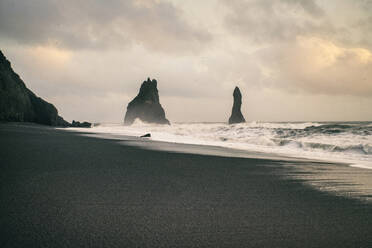 Iceland, South Iceland, Reynisfjara Beach with Reynisdrangar rocks - TAMF01732