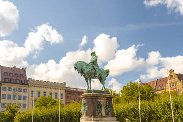 Sweden, Malmo, Karl X Gustav statue in town square - TAMF01769