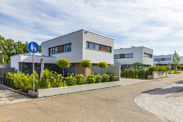 Germany, Baden-Wurttemberg, Esslingen, New energy efficient residential houses - WDF05328