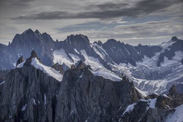 Verschneiter Mont Blanc in den Alpen, Frankreich - BLEF09902