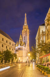 Mathias-Kirche bei Nacht, Budapest, Ungarn - BLEF09910