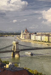 Bridge over waterfront, Budapest, Hungary - BLEF09912