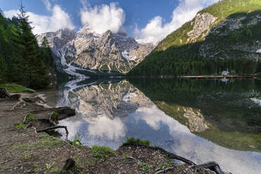 Pragser Wildsee, Pragser Dolomiten, Südtirol, Italien - STSF02111
