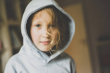 Portrait of girl wearing hooded jacket - IHF00175