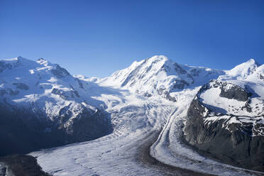 Gletscher in abgelegenen Bergen - BLEF11547