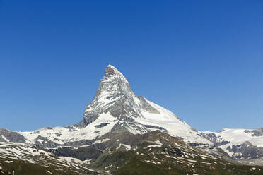 Matterhorn in abgelegener Landschaft, Kanton Wallis, Schweiz - BLEF11548