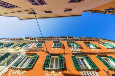 Houses in a narrow alley at Rovinj, Istria, Croatia - THAF02555