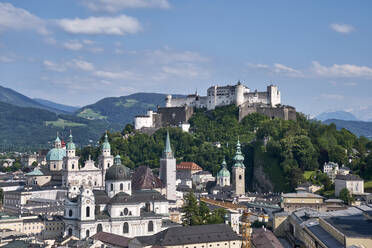 Blick vom Mönchsberg auf die Altstadt, Salzburg, Österreich - ELF02034