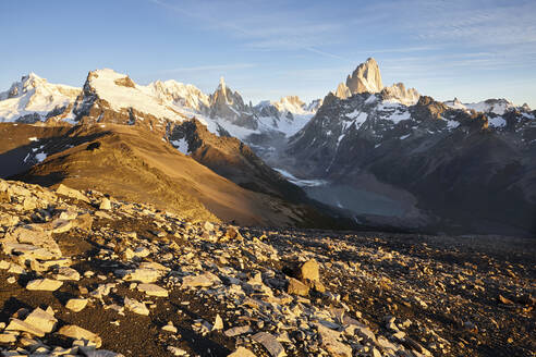 Die Berge Fitz Roy und Cerro Torre, Nationalpark Los Glaciares, Patagonien, Argentinien - CVF01321