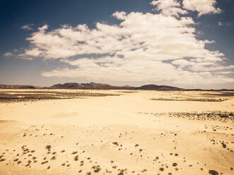 Aerial view of desert in Fuerteventura - SIPF02039