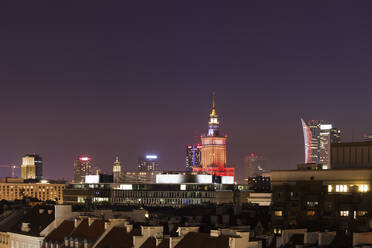 Stadtbild bei Nacht, Stadtzentrum, Warschau, Polen - ABOF00430