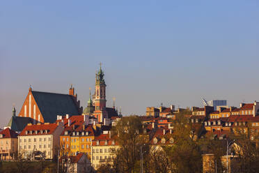 Skyline of the Old Town at sunrise, Warsaw, Poland - ABOF00435