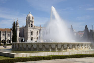 Water spraying from fountain at Mosteiro Dos Jeronimos in Lisbon, Portugal - WIF03972
